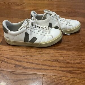 Veja Sneakers